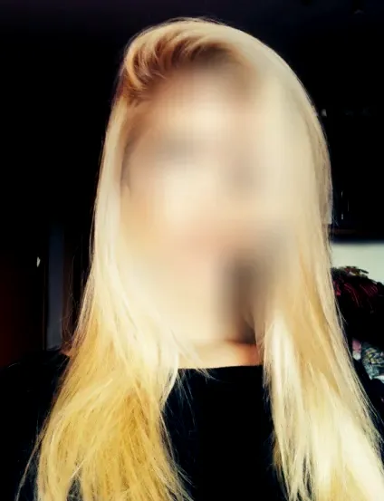 Amber, 28