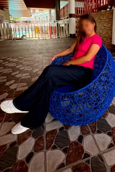 Kirsten, 36