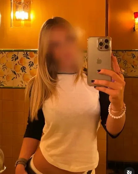 Priscilla, 29